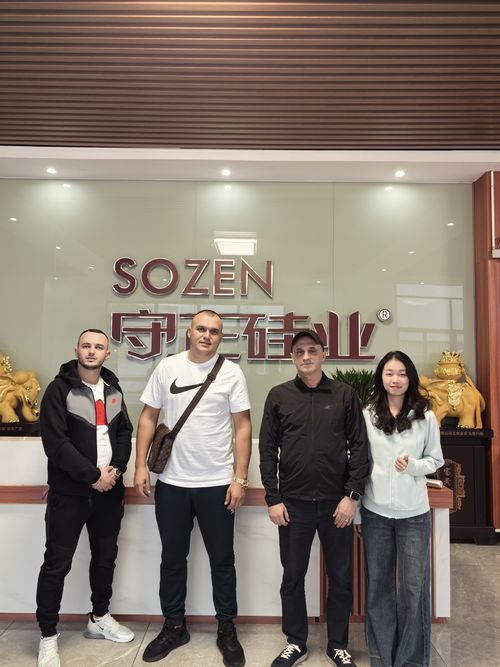 Các giải pháp mới nhất về công ty Chào mừng bạn bè đến từ Albania